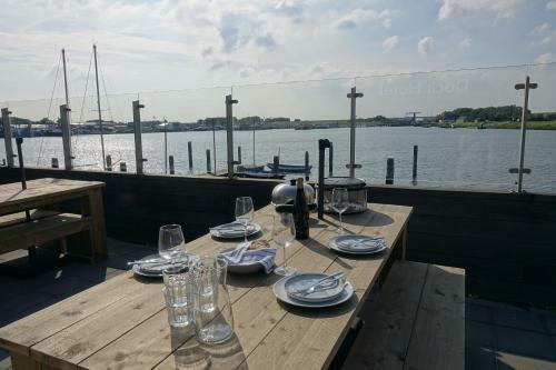 Apartamento Dock Hotel Stellendam