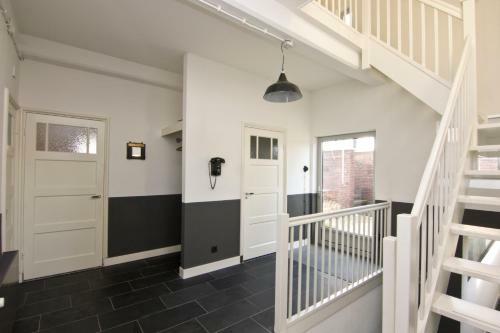 B&B Pompgebouw Aan De Rijn