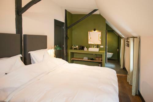 Bed & Breakfast De Heeren Van Tuil
