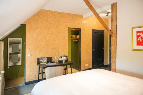 Bed & Breakfast De Heeren Van Tuil