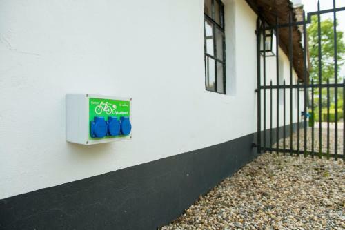 Bed & Breakfast De Heeren Van Tuil