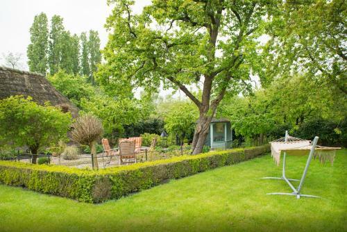 Bed & Breakfast De Heeren Van Tuil