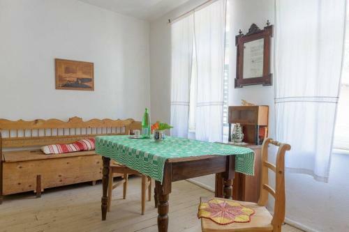 Experience Transylvania M?l�ncrav 276a