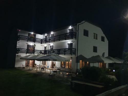 Hostal Pensiunea Ronicson