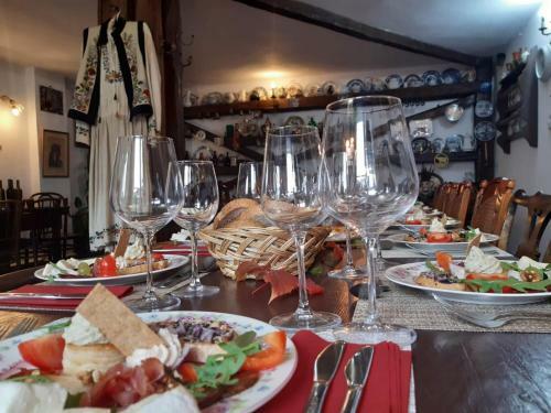 Hostal Pensiunea Monica-amadeus