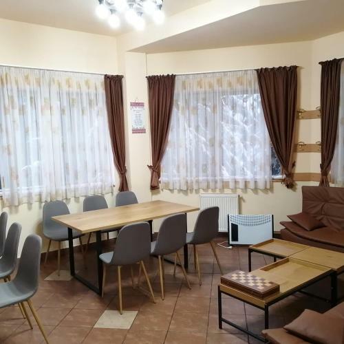 Cabana 4 Brazi Statiunea Muntele Baisorii
