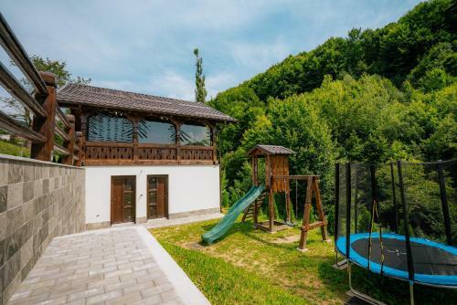 Hostal Pensiunea Diana