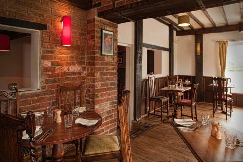 Posada Staunton Arms