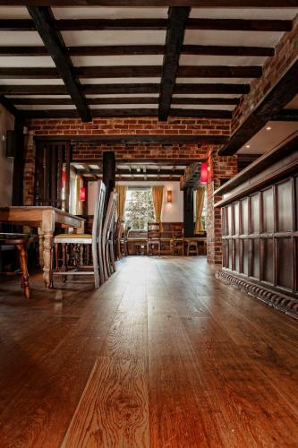 Posada Staunton Arms