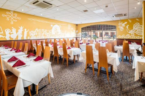 Hotel Mehfil - Heathrow