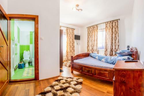 Hostal Pensiunea Day & Deny