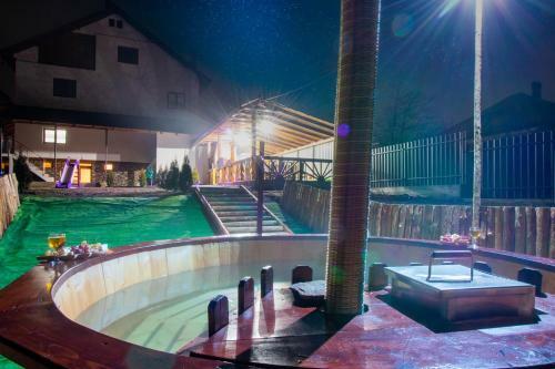 Hostal Pensiunea Day & Deny