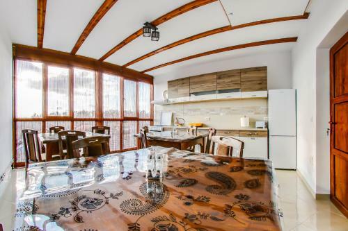 Hostal Pensiunea Day & Deny