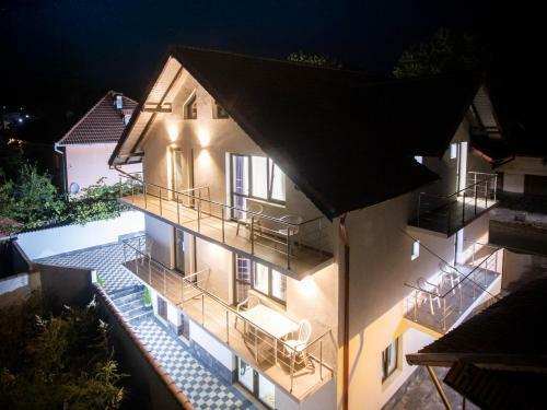 Hostal Pensiunea D & Ylan