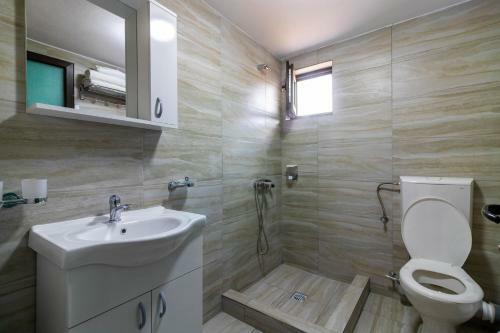 Hostal Pensiunea D & Ylan