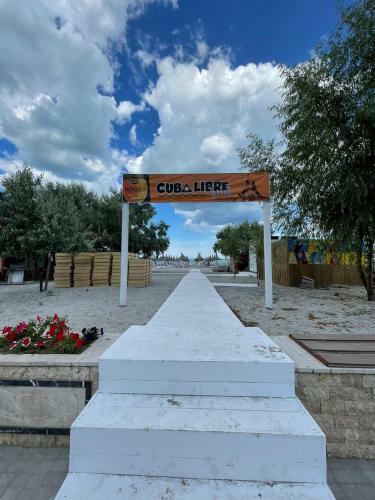 Gray Apartment Mamaia Nord