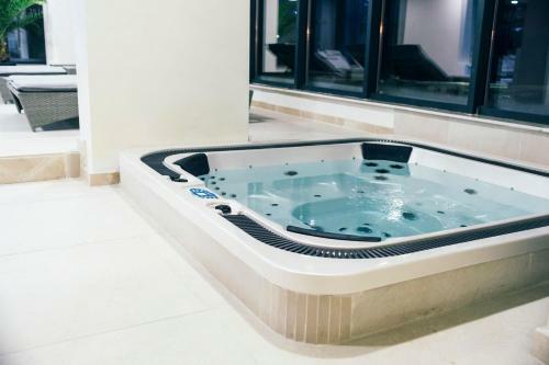 Alezzi Luxury Apartament