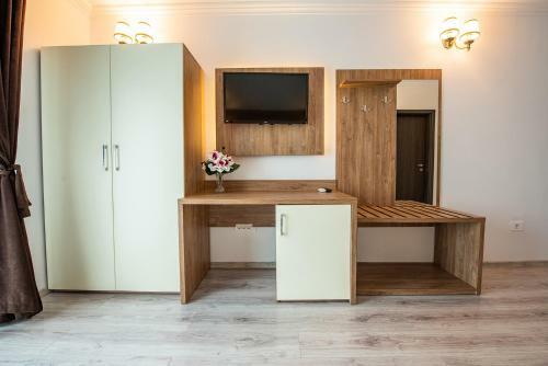 Hostal Pensiunea Carul Cu Flori
