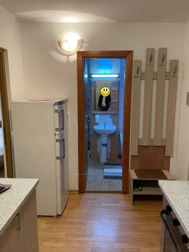 Apartamento Garsonier? �n Regim Hotelier