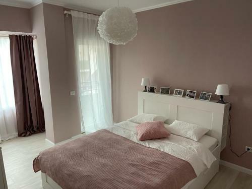 Villa Vila de Lux In Otopeni 3 Dormitoare Si Living