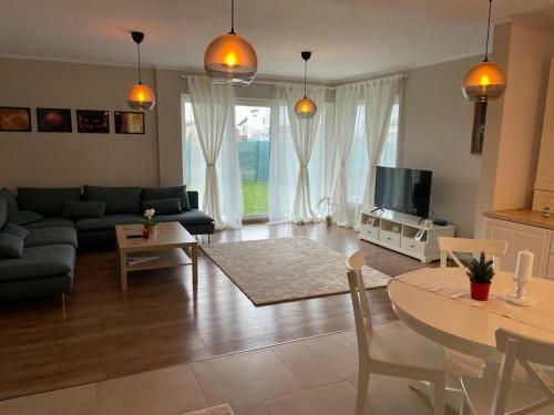 Villa Vila de Lux In Otopeni 3 Dormitoare Si Living