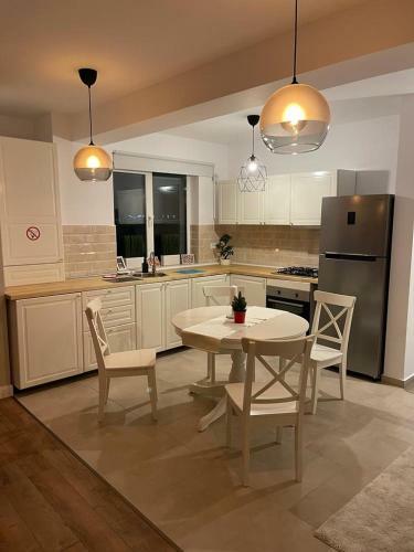 Villa Vila de Lux In Otopeni 3 Dormitoare Si Living