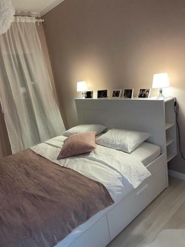 Villa Vila de Lux In Otopeni 3 Dormitoare Si Living