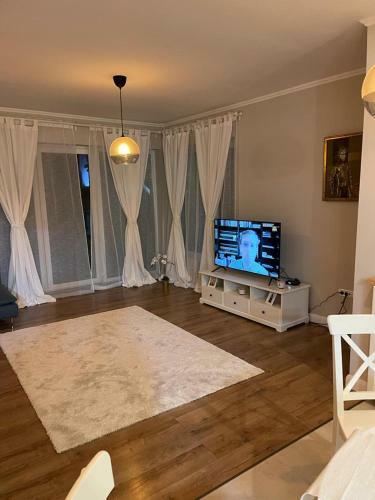 Villa Vila de Lux In Otopeni 3 Dormitoare Si Living