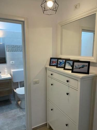 Villa Vila de Lux In Otopeni 3 Dormitoare Si Living