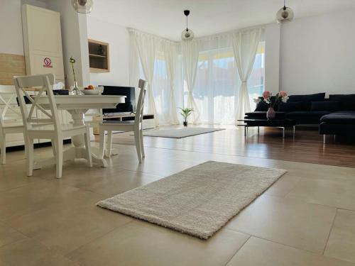 Villa Vila de Lux In Otopeni Cu Living Si 3 Dormitoare