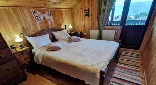 Lodge Cabana Cu Mesteceni