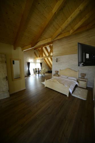 Lodge Transylvanian Views
