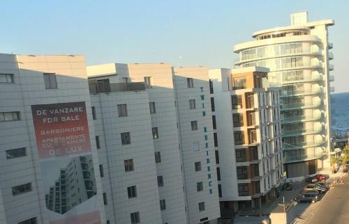 Arthemis Apartment