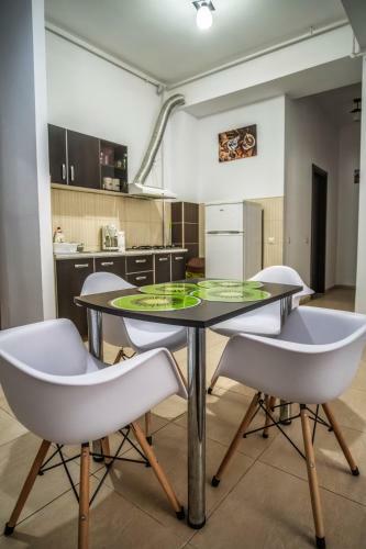 Summer Breeze - Summerland Apartment