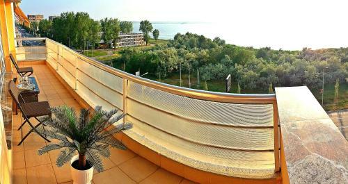 Anabella Summerland Apartment