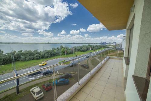 Summerland Sea View Apartment