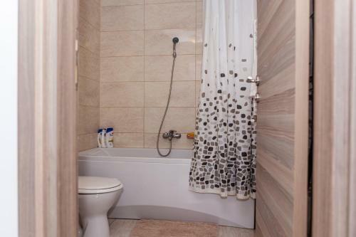 Summerland Sea View Apartment