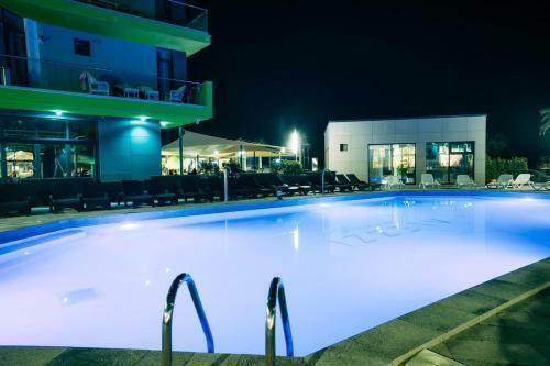 A&a Mamaia Luxury Apartment Allezi Beach Resort