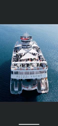 A&a Mamaia Luxury Apartment Allezi Beach Resort