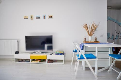 Sailing Lake Mamaia Apartment