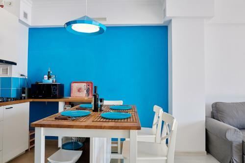 Sailing Lake Mamaia Apartment