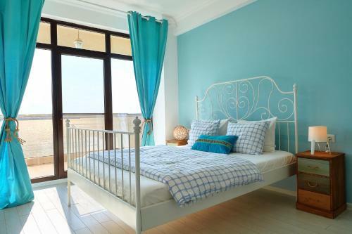 Sailing Lake Mamaia Apartment