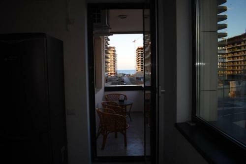 Apartment By The Lake With A View
