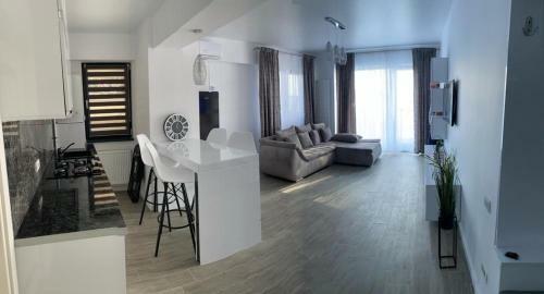 Darius Apartment Mamaia - Lake View