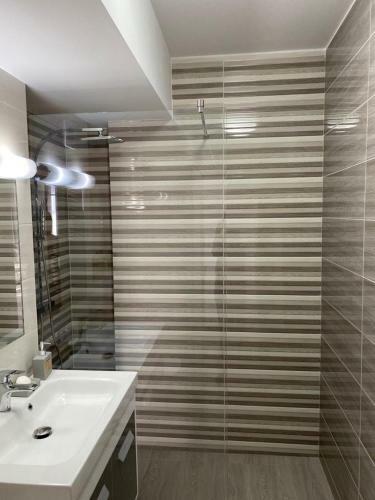 Darius Apartment Mamaia - Lake View