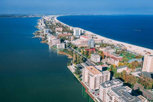 Oasis By The Lake - Solid Residence Mamaia Apartment
