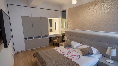 Oasis By The Lake - Solid Residence Mamaia Apartment