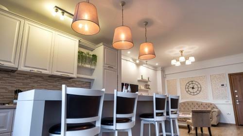 Oasis By The Lake - Solid Residence Mamaia Apartment