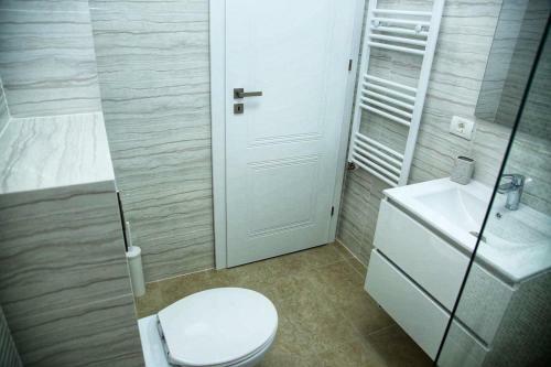 Myamar Apartment Mamaia