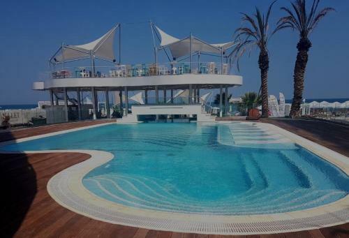 White Tower Mamaia Apartament